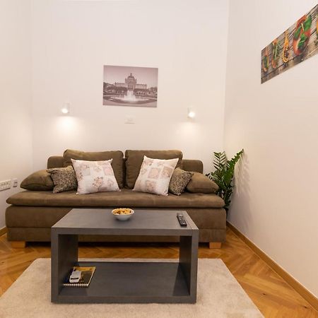 Frui Centro Zagreb Apartment Екстериор снимка